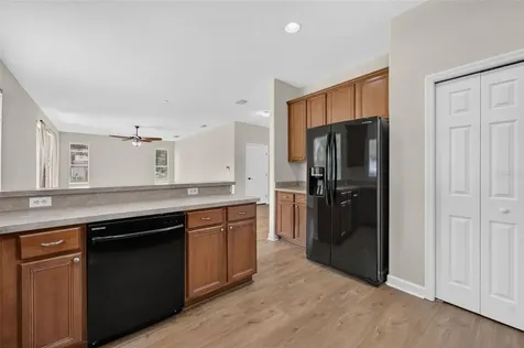 166 W 11th Street Chuluota FL 32766