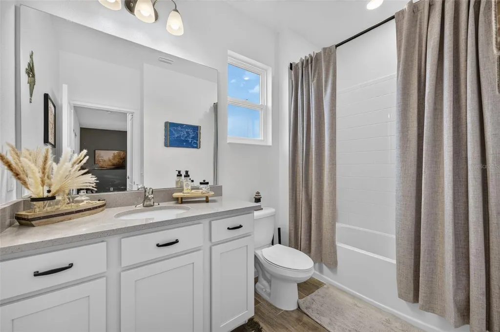 2340 Sirena Lane Mount Dora FL 32757