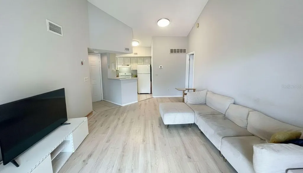 1972 Lake Atriums Circle Orlando FL 32839