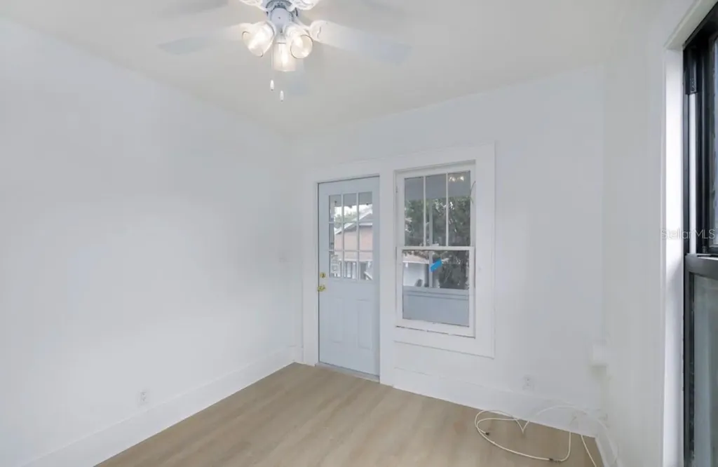 622 7th Avenue N St Petersburg FL 33701