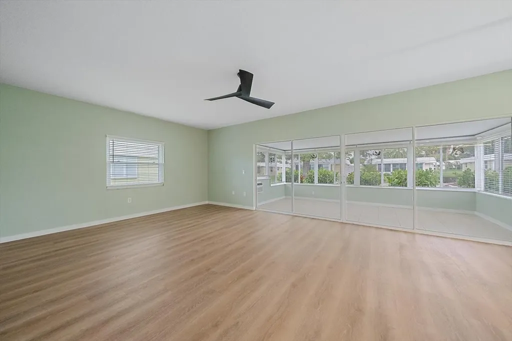5865 Tidewood Avenue Sarasota FL 34231