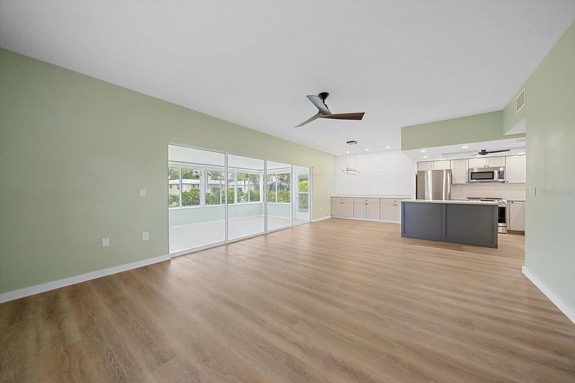 5865 Tidewood Avenue Sarasota FL 34231