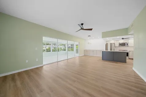 5865 Tidewood Avenue Sarasota FL 34231