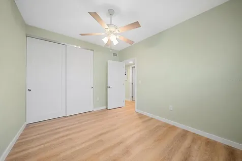 5865 Tidewood Avenue Sarasota FL 34231