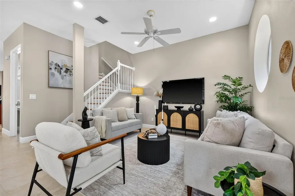 447 13th Avenue N St Petersburg FL 33701