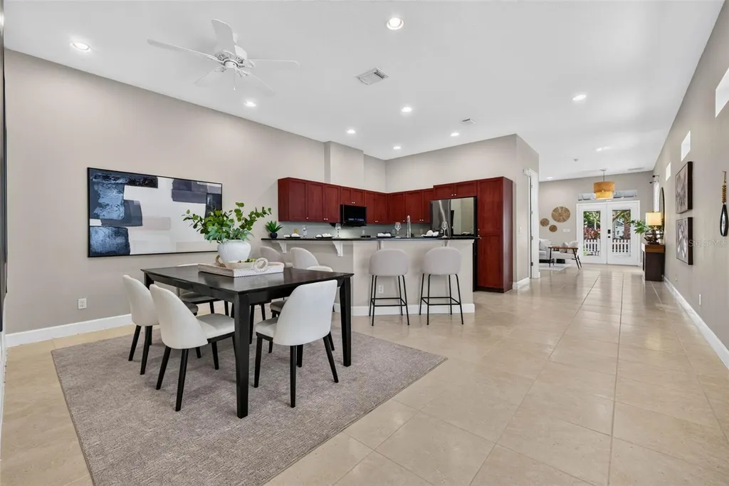 447 13th Avenue N St Petersburg FL 33701