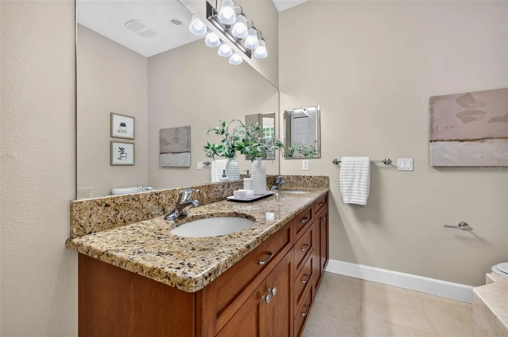 447 13th Avenue N St Petersburg FL 33701