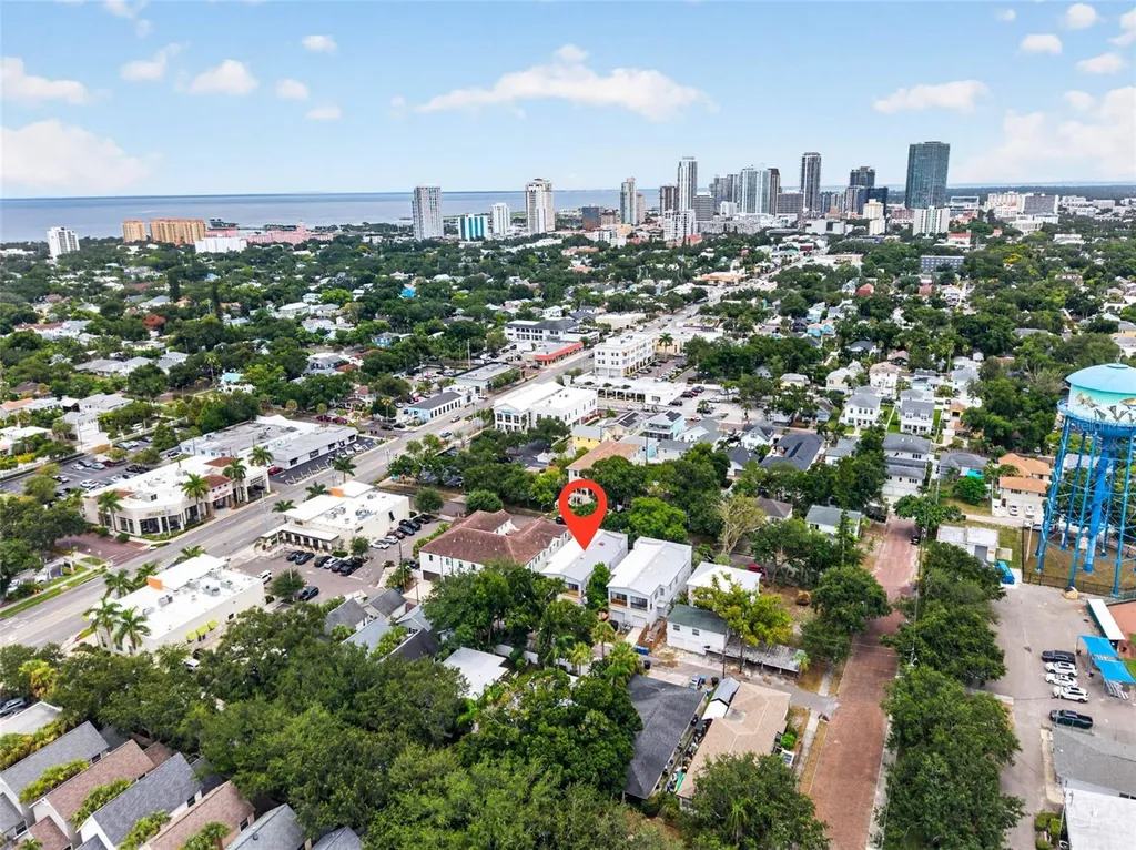 447 13th Avenue N St Petersburg FL 33701