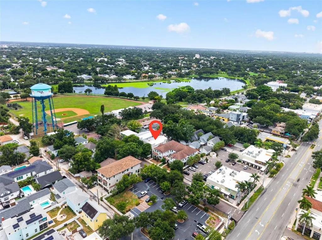 447 13th Avenue N St Petersburg FL 33701
