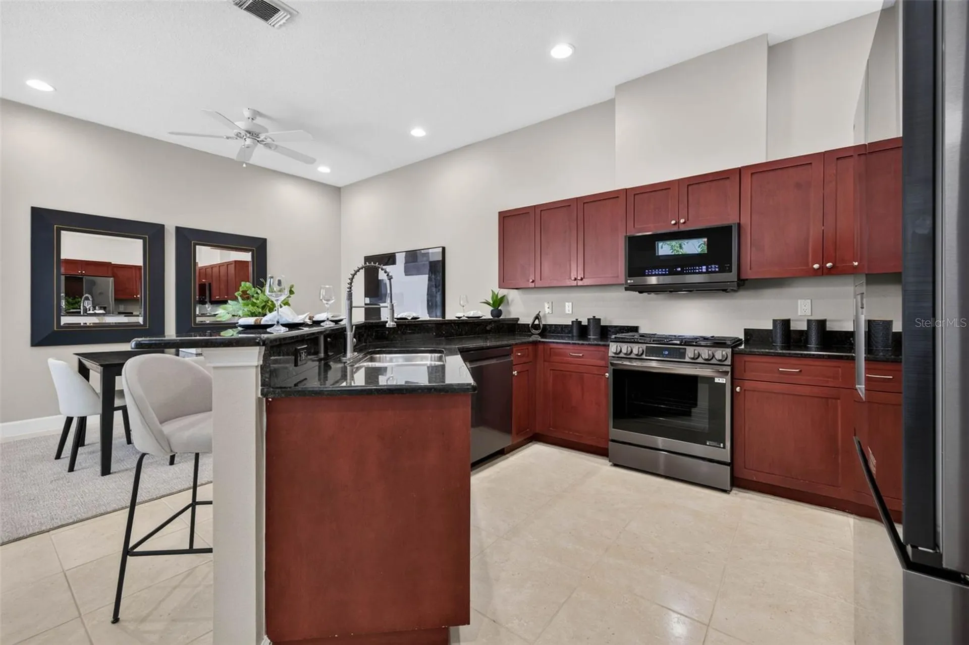 447 13th Avenue N St Petersburg FL 33701