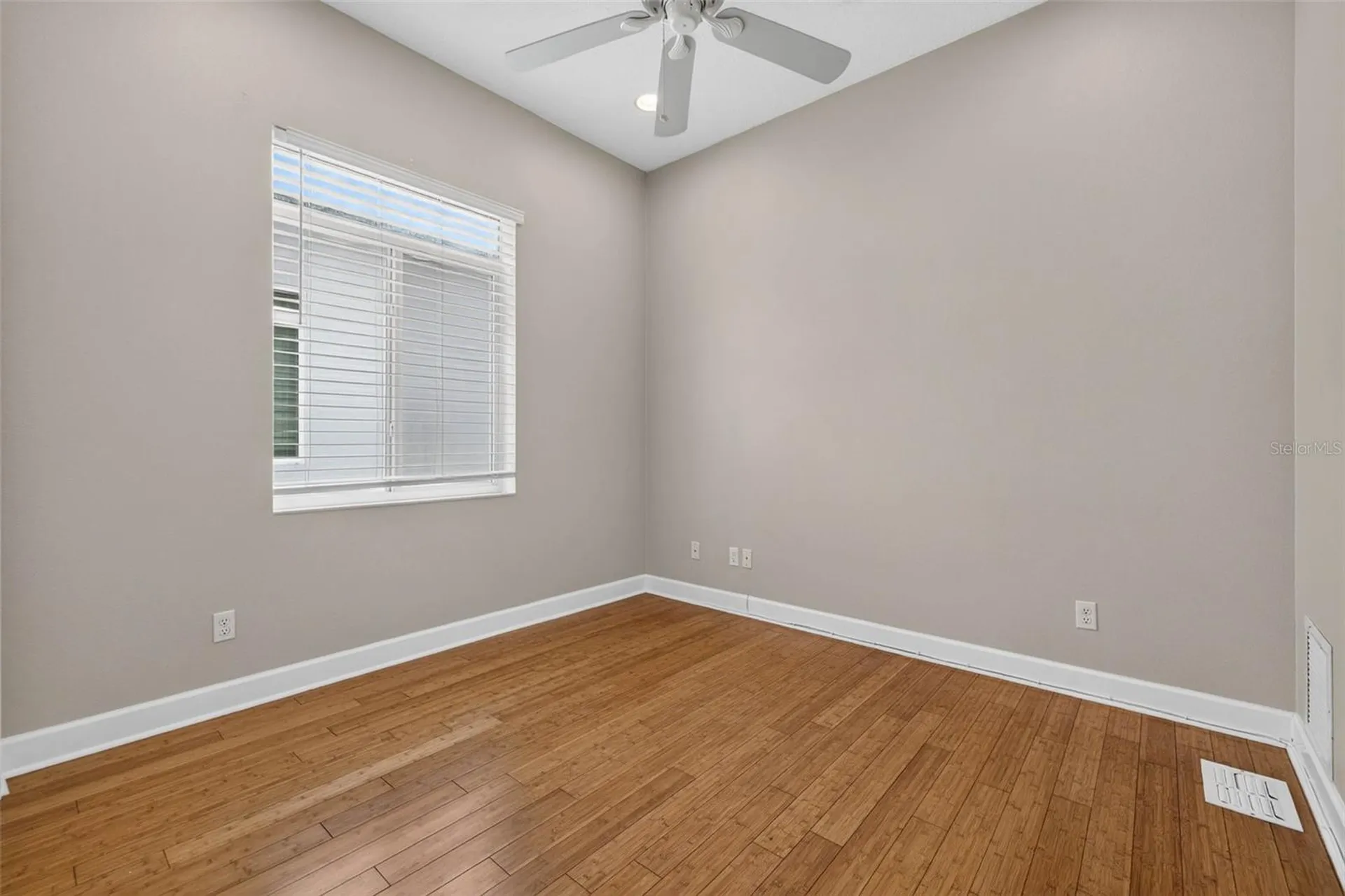 447 13th Avenue N St Petersburg FL 33701