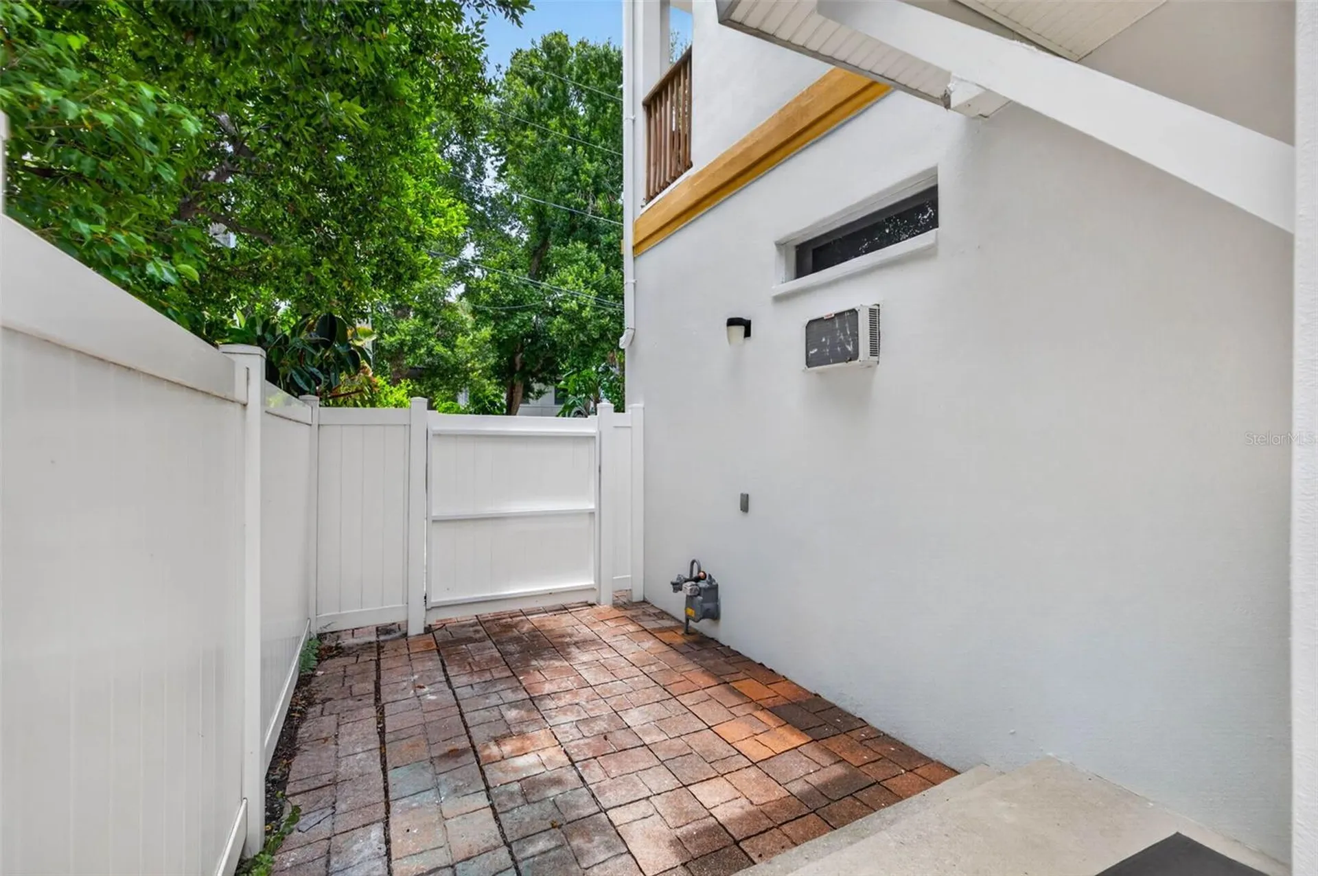 447 13th Avenue N St Petersburg FL 33701
