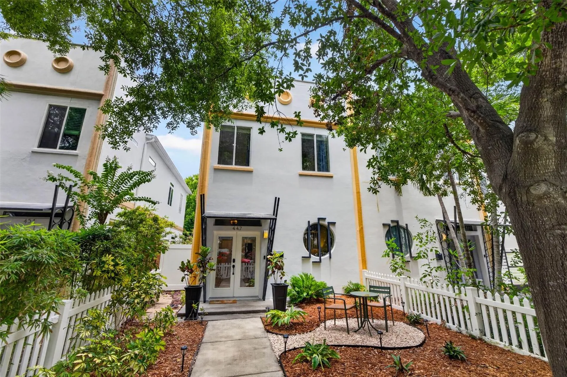 447 13th Avenue N St Petersburg FL 33701