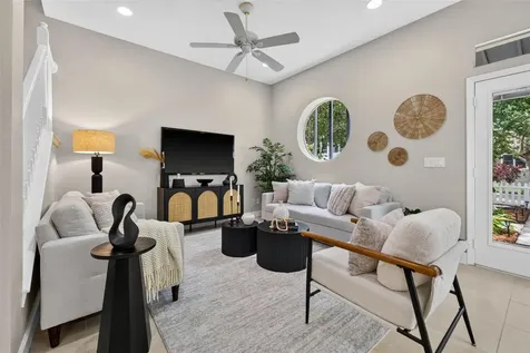 447 13th Avenue N St Petersburg FL 33701