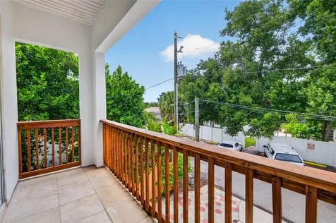 447 13th Avenue N St Petersburg FL 33701