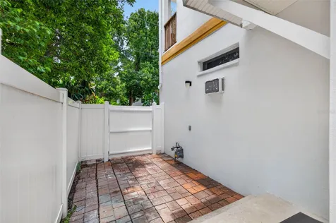 447 13th Avenue N St Petersburg FL 33701