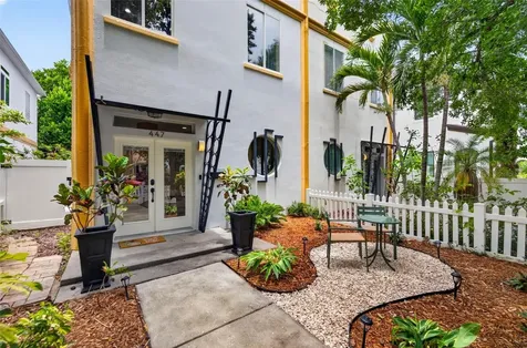 447 13th Avenue N St Petersburg FL 33701