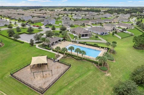 1230 Stratton Avenue Groveland FL 34736