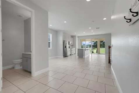 1230 Stratton Avenue Groveland FL 34736