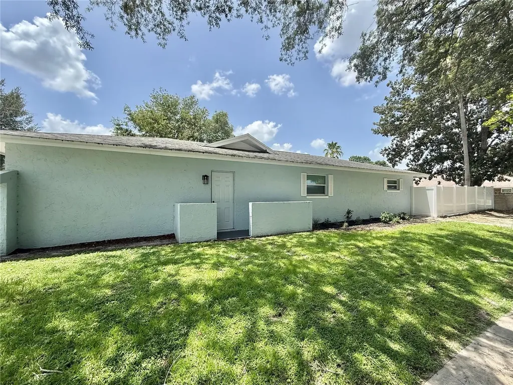 5311 Jennifer Place Orlando FL 32807