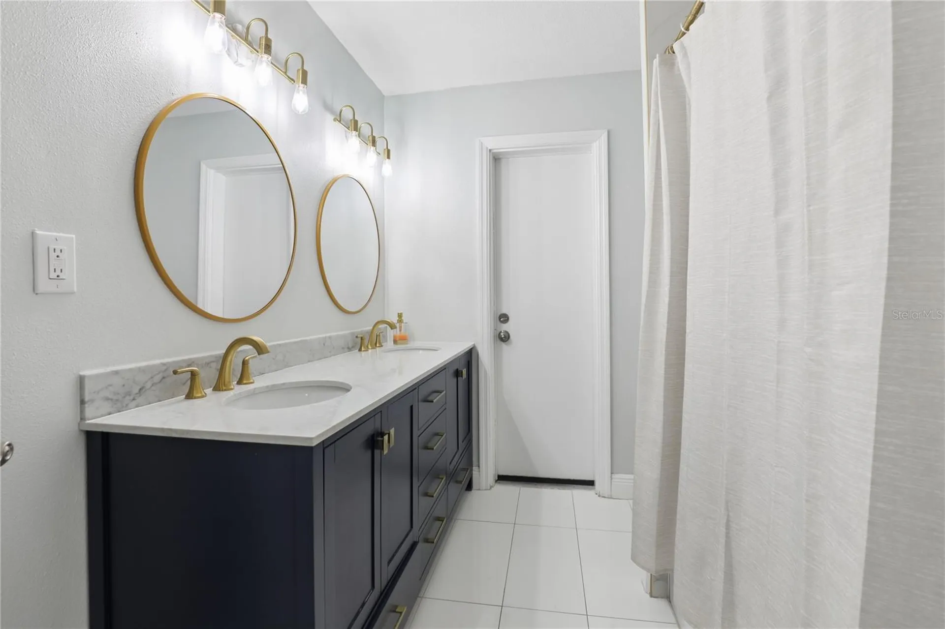 5311 Jennifer Place Orlando FL 32807