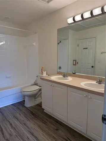 4352 Har Paul Circle Tampa FL 33614