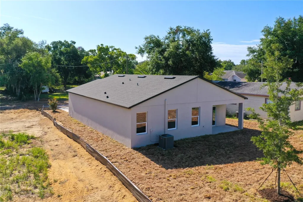 110 Fruitwood Avenue Eustis FL 32726