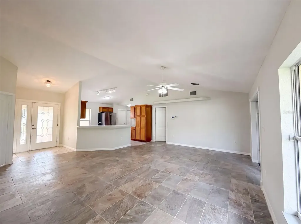 314 Dupont Circle Howey In The Hills FL 34737