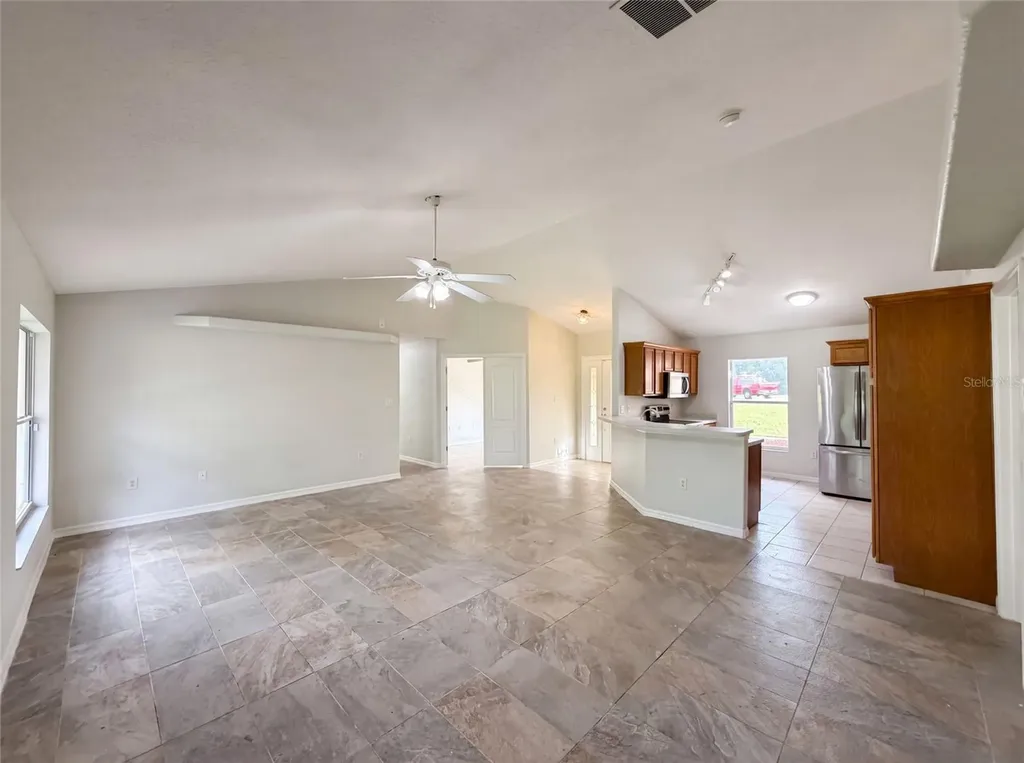 314 Dupont Circle Howey In The Hills FL 34737