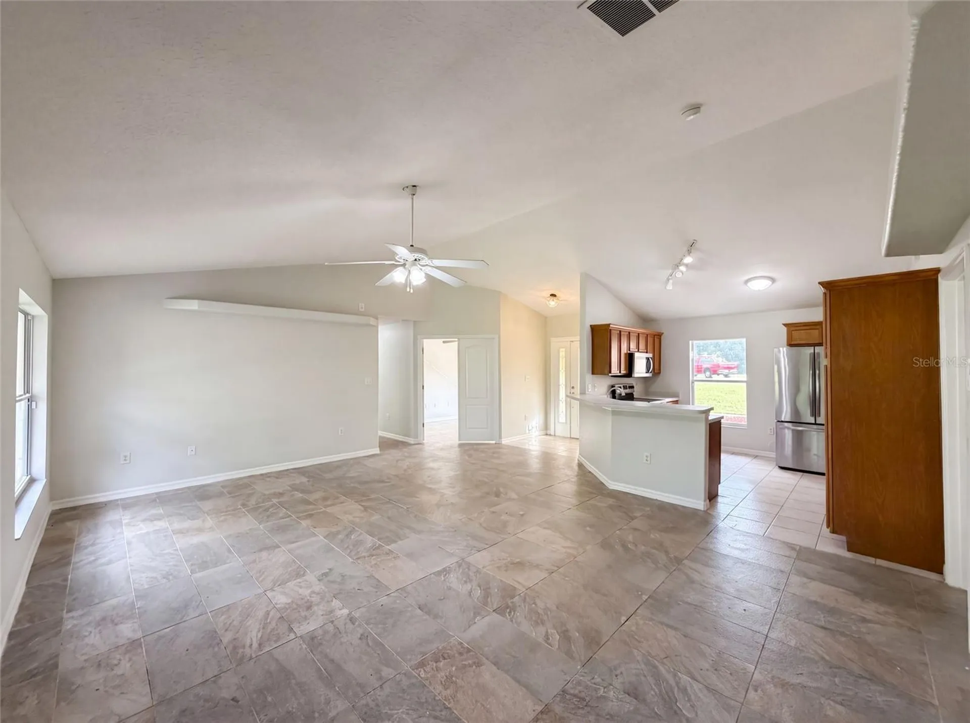 314 Dupont Circle Howey In The Hills FL 34737