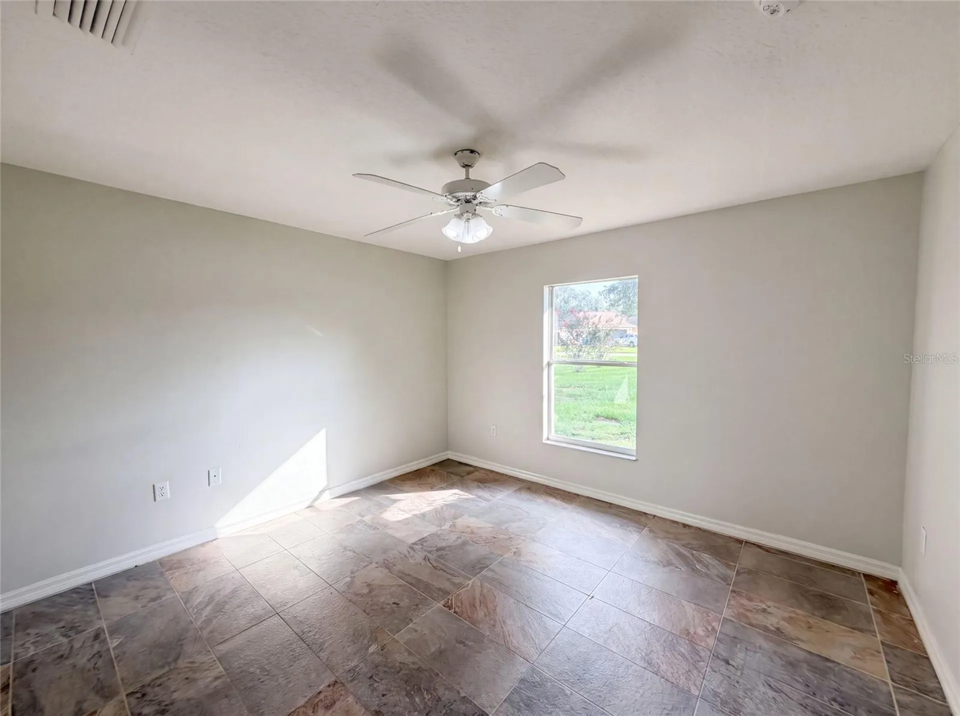 314 Dupont Circle Howey In The Hills FL 34737