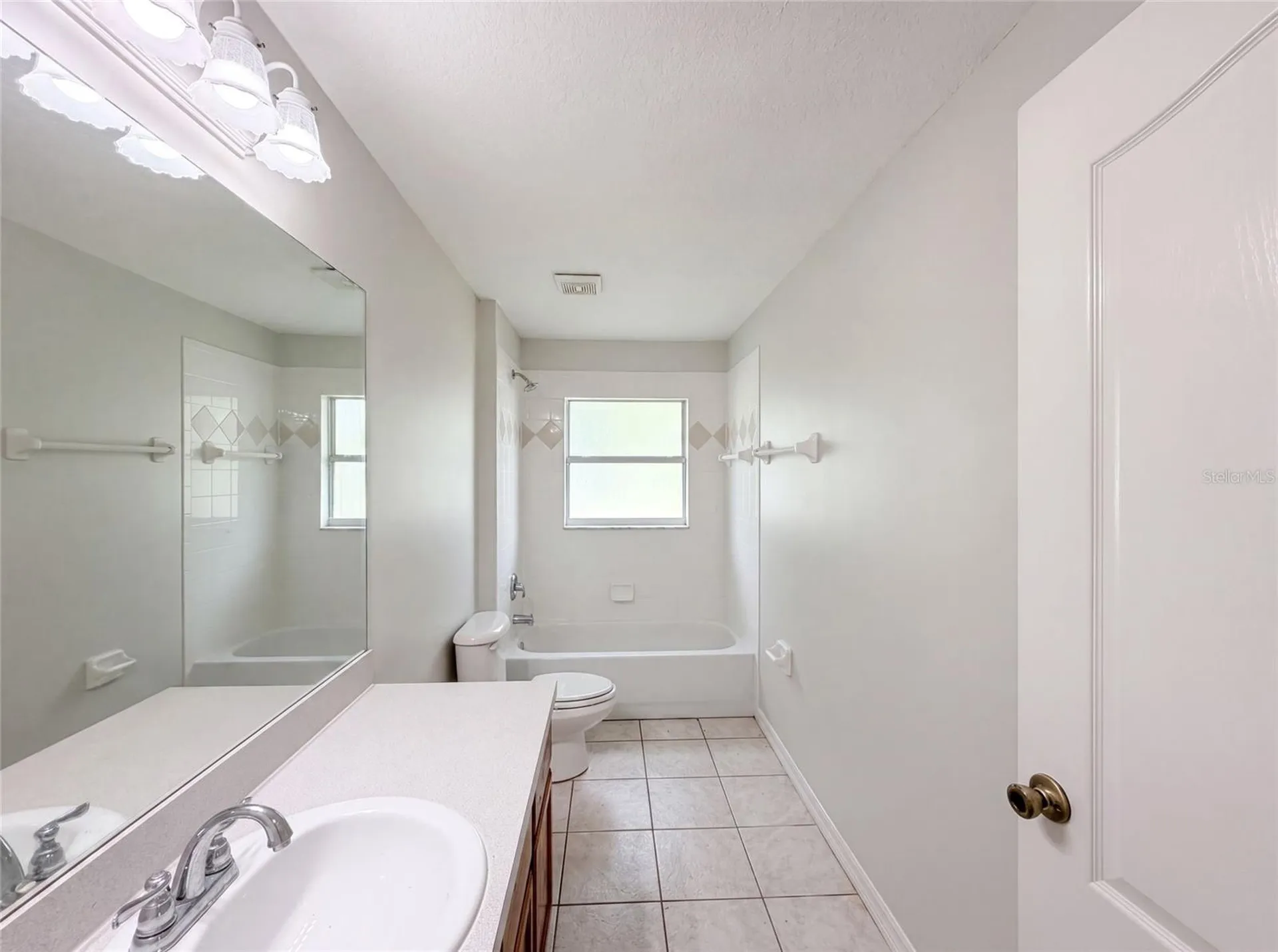 314 Dupont Circle Howey In The Hills FL 34737