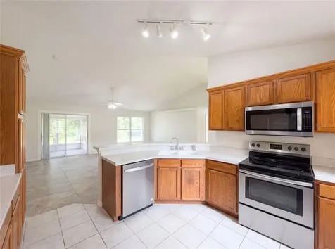 314 Dupont Circle Howey In The Hills FL 34737