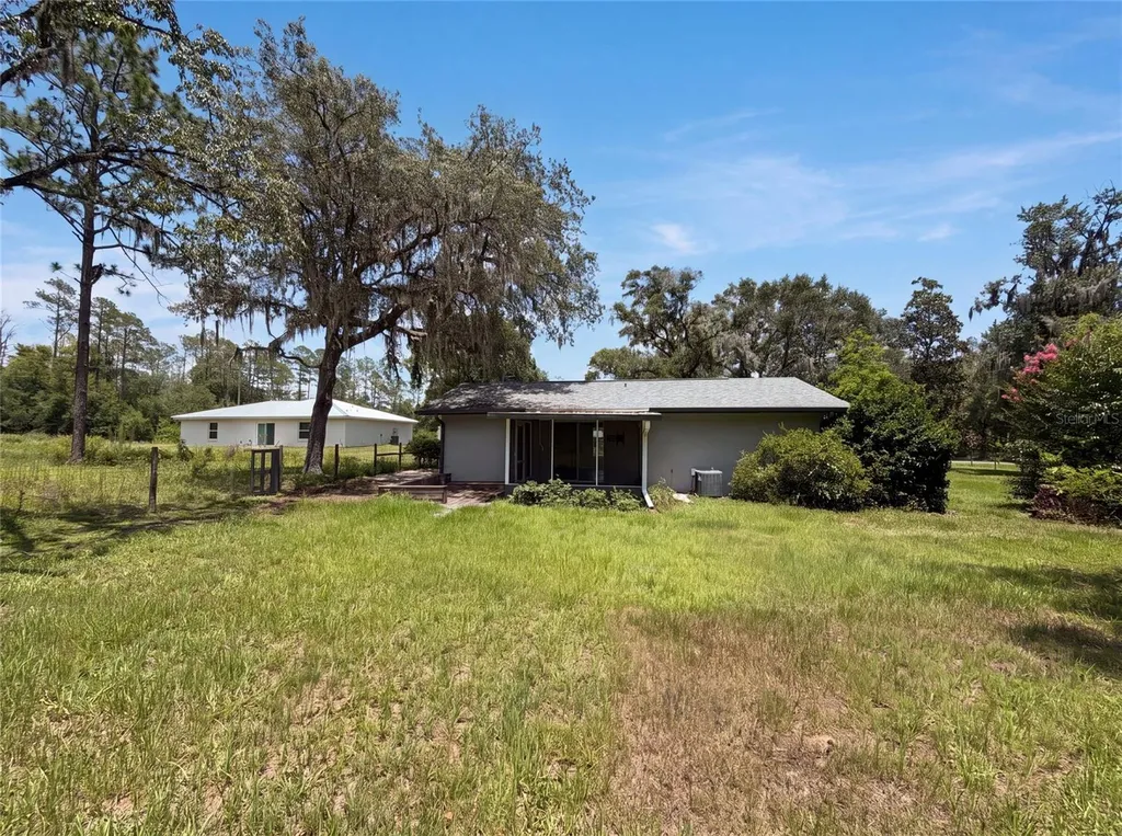 1870 SW Valencia Heights Avenue Dunnellon FL 34431