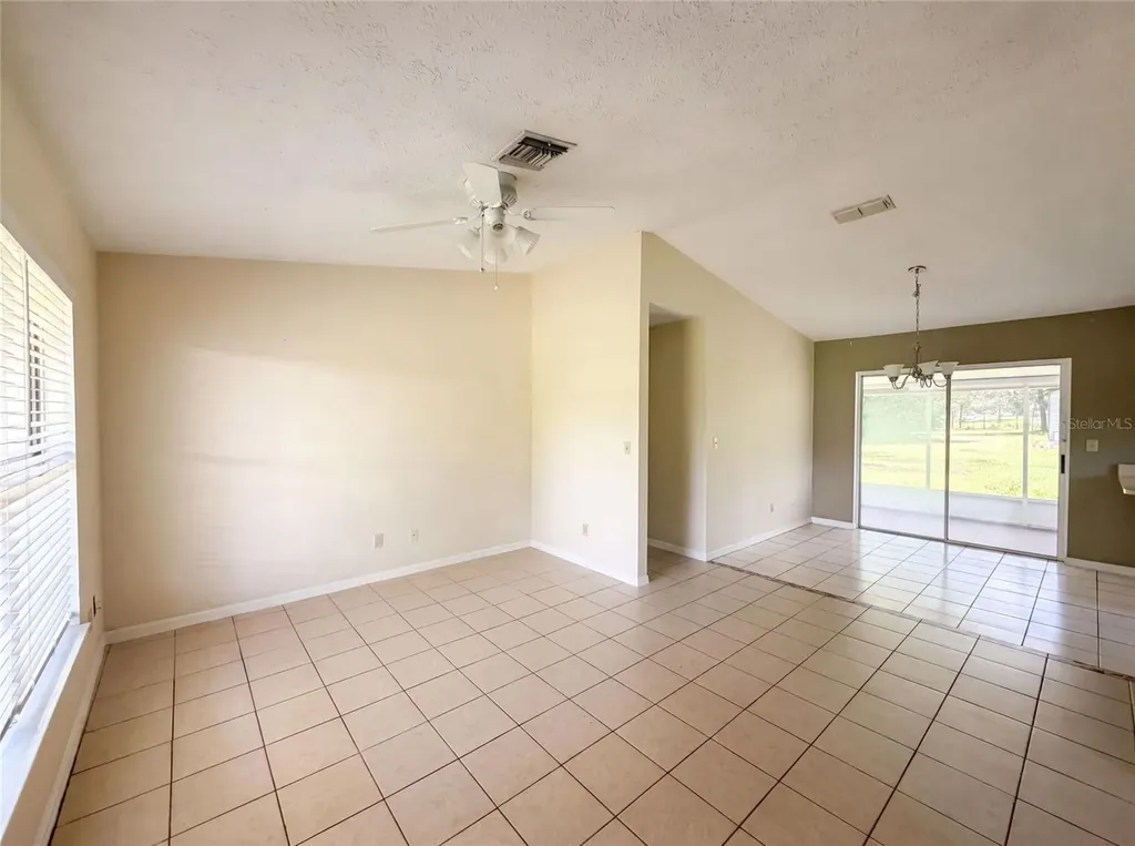 1870 SW Valencia Heights Avenue Dunnellon FL 34431