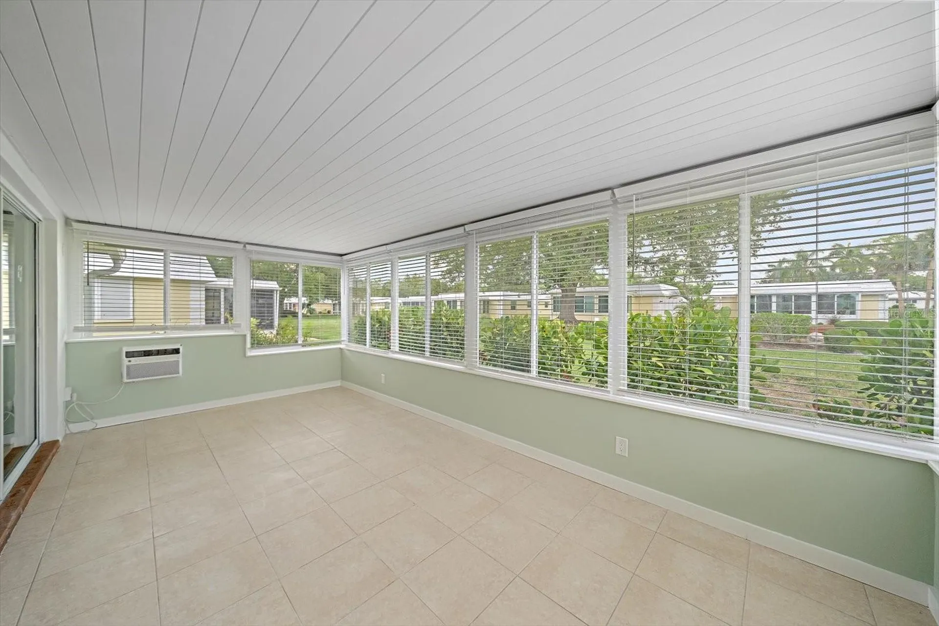 5865 Tidewood Avenue Sarasota FL 34231