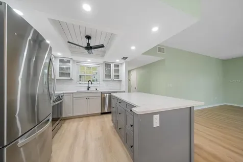 5865 Tidewood Avenue Sarasota FL 34231