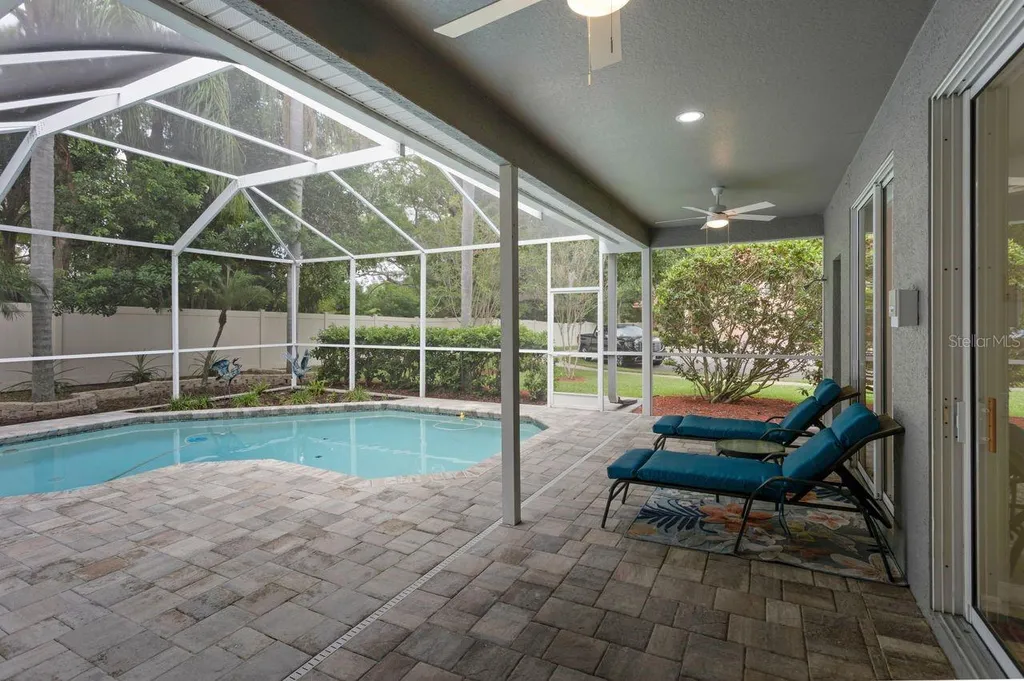 2328 Messenger Circle Safety Harbor FL 34695