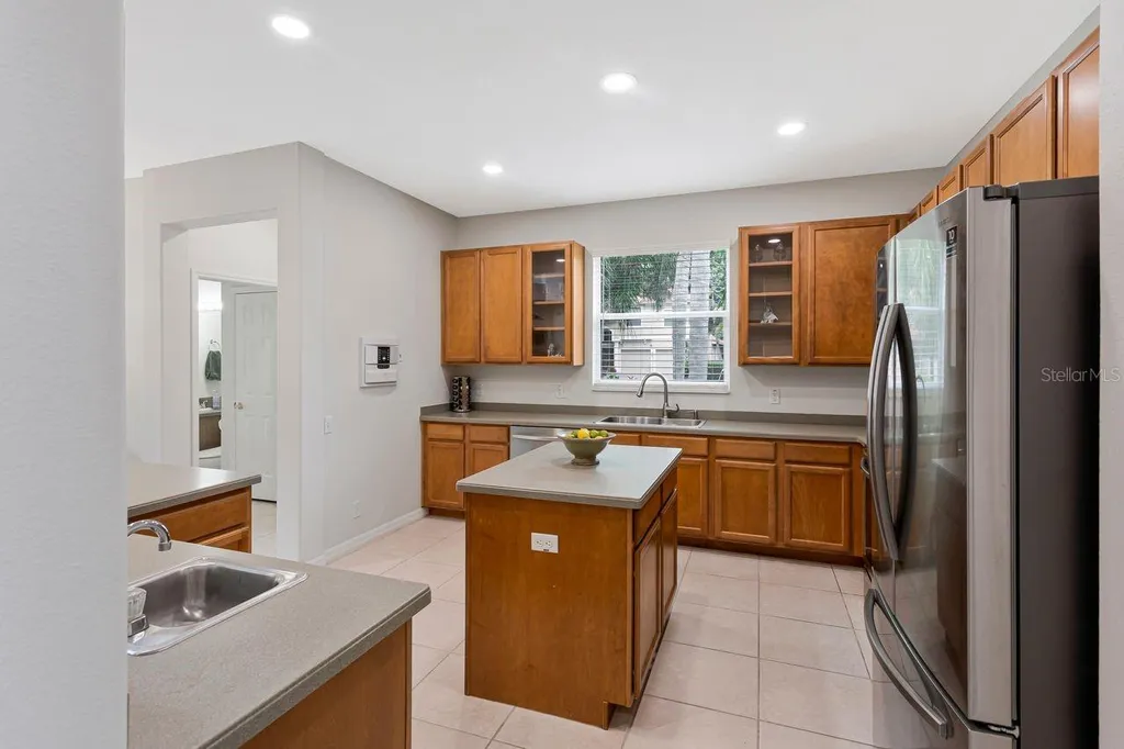 2328 Messenger Circle Safety Harbor FL 34695