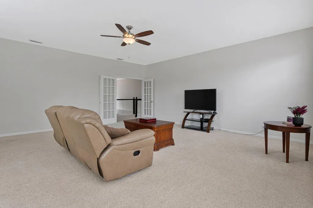 2328 Messenger Circle Safety Harbor FL 34695