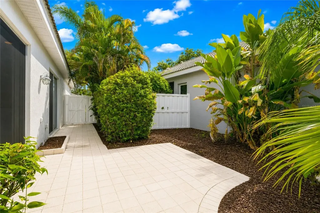 8644 54th Avenue Circle E Bradenton FL 34211