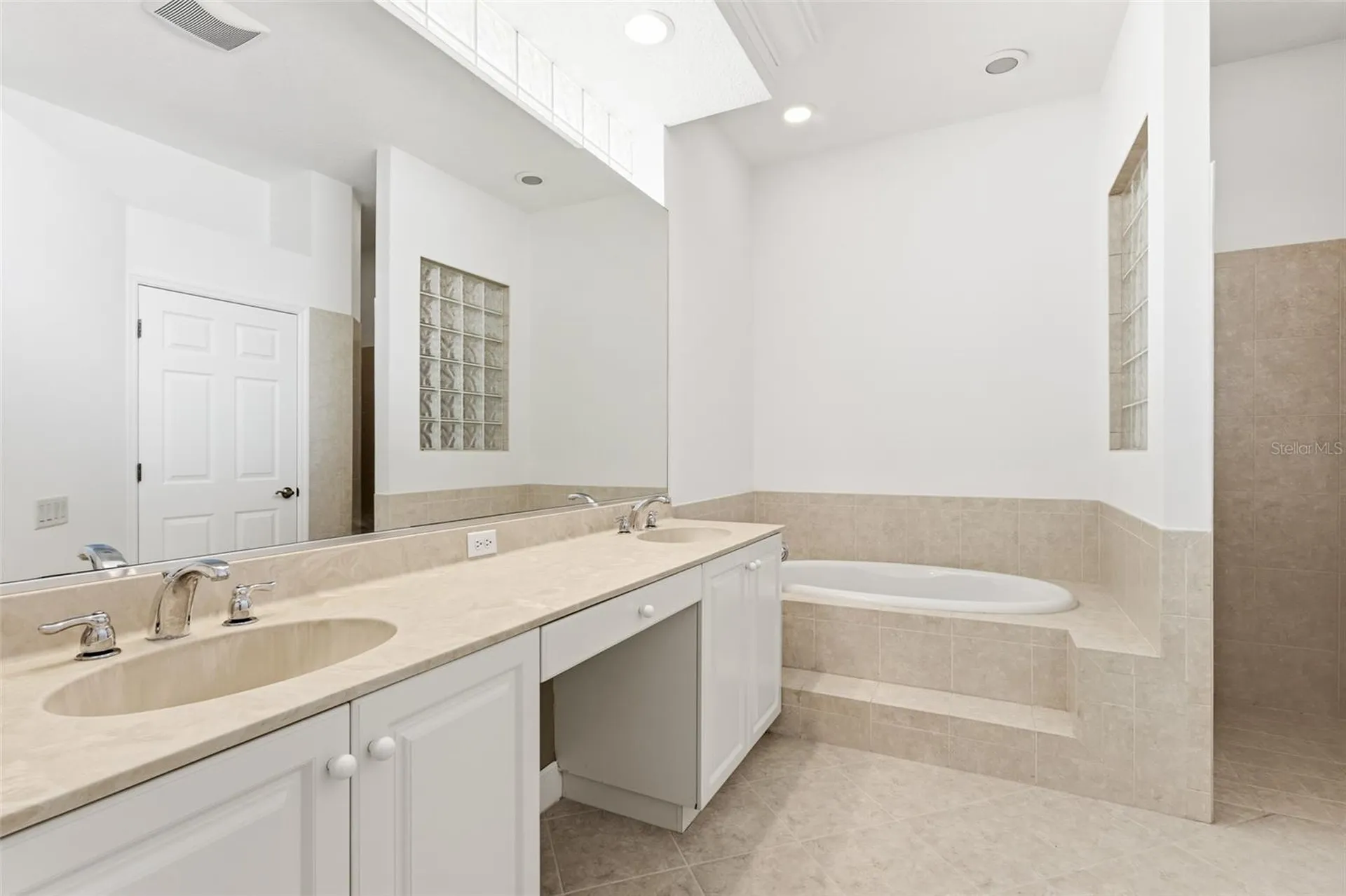 8644 54th Avenue Circle E Bradenton FL 34211