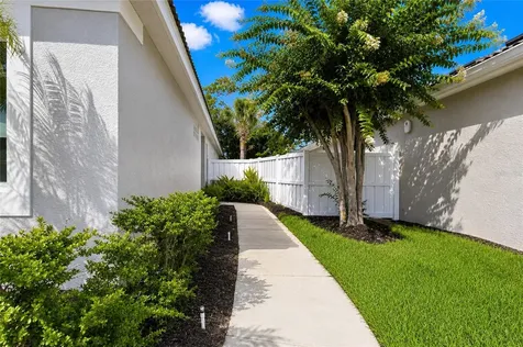 8644 54th Avenue Circle E Bradenton FL 34211