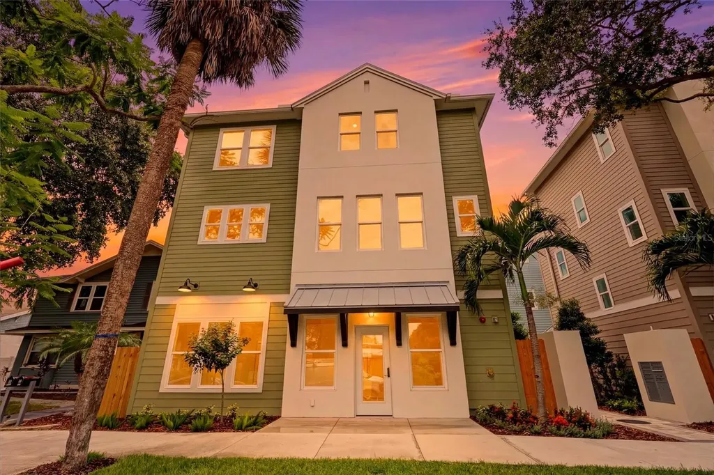 2540 1st Avenue N St Petersburg FL 33713