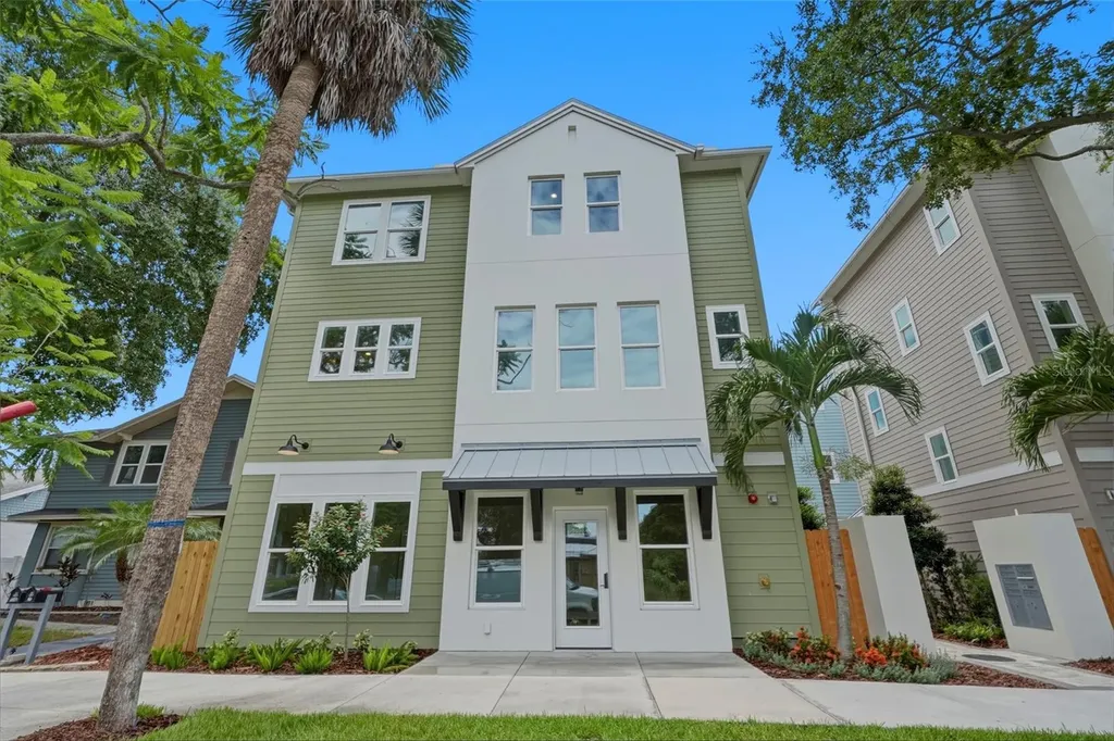 2540 1st Avenue N St Petersburg FL 33713