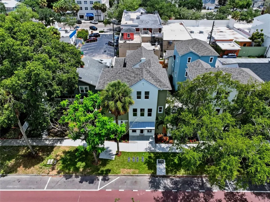 2540 1st Avenue N St Petersburg FL 33713