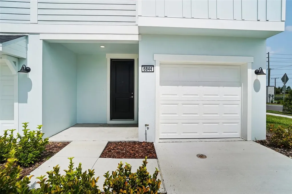 6844 Holcombe Down Drive Zephyrhills FL 33541