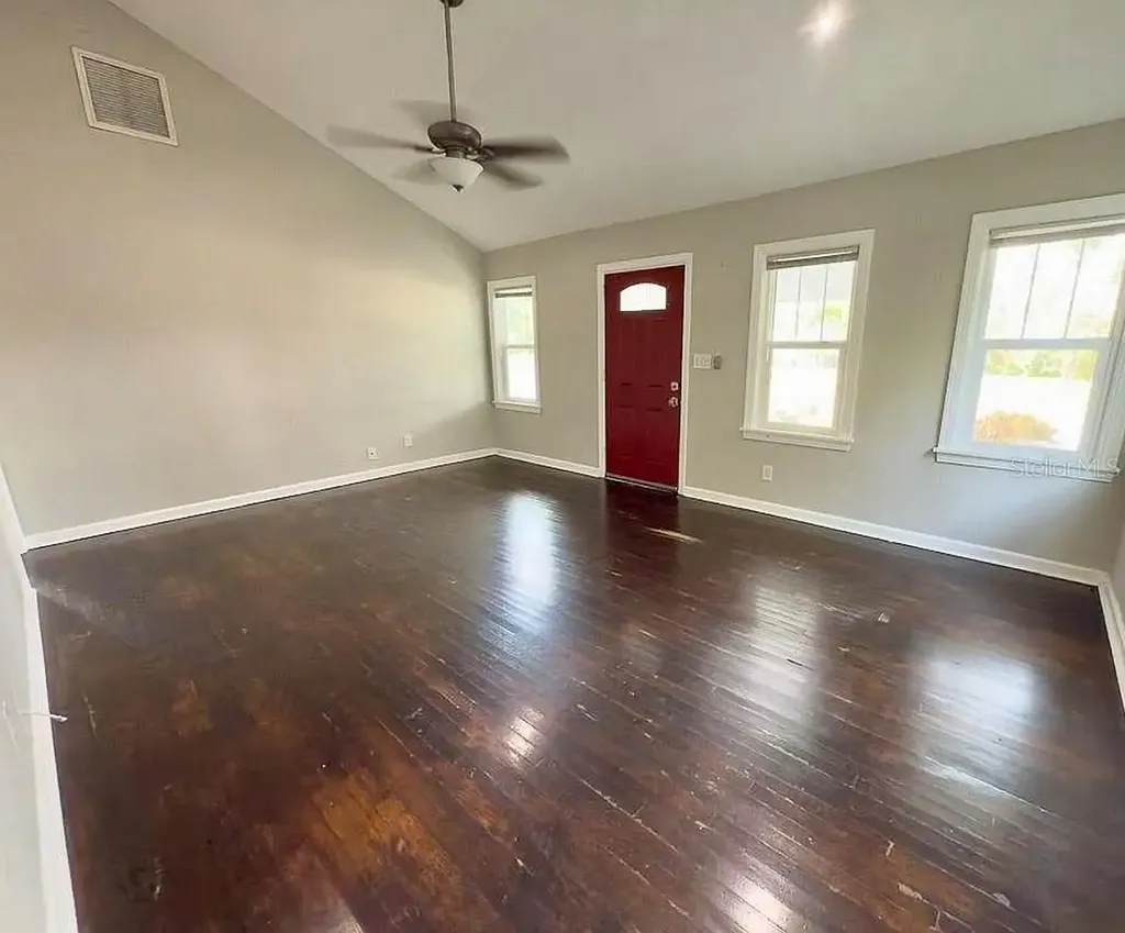 2434 9th Avenue N St Petersburg FL 33713