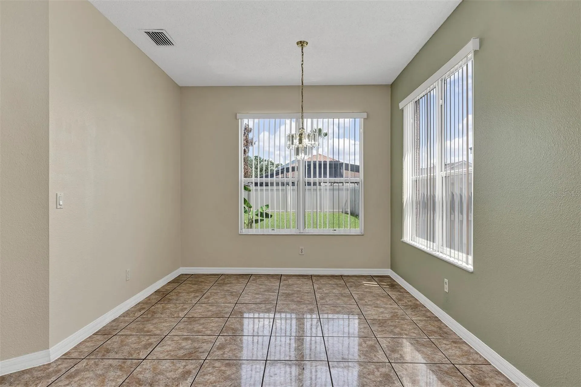 4921 Casa Vista Drive Orlando FL 32837