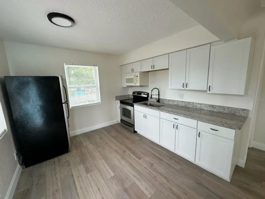 1110 16th Street S St Petersburg FL 33705